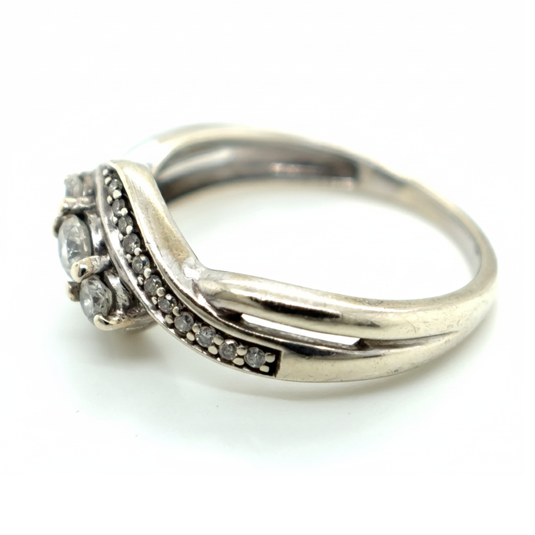 9ct White Gold Diamond Twist Ring
