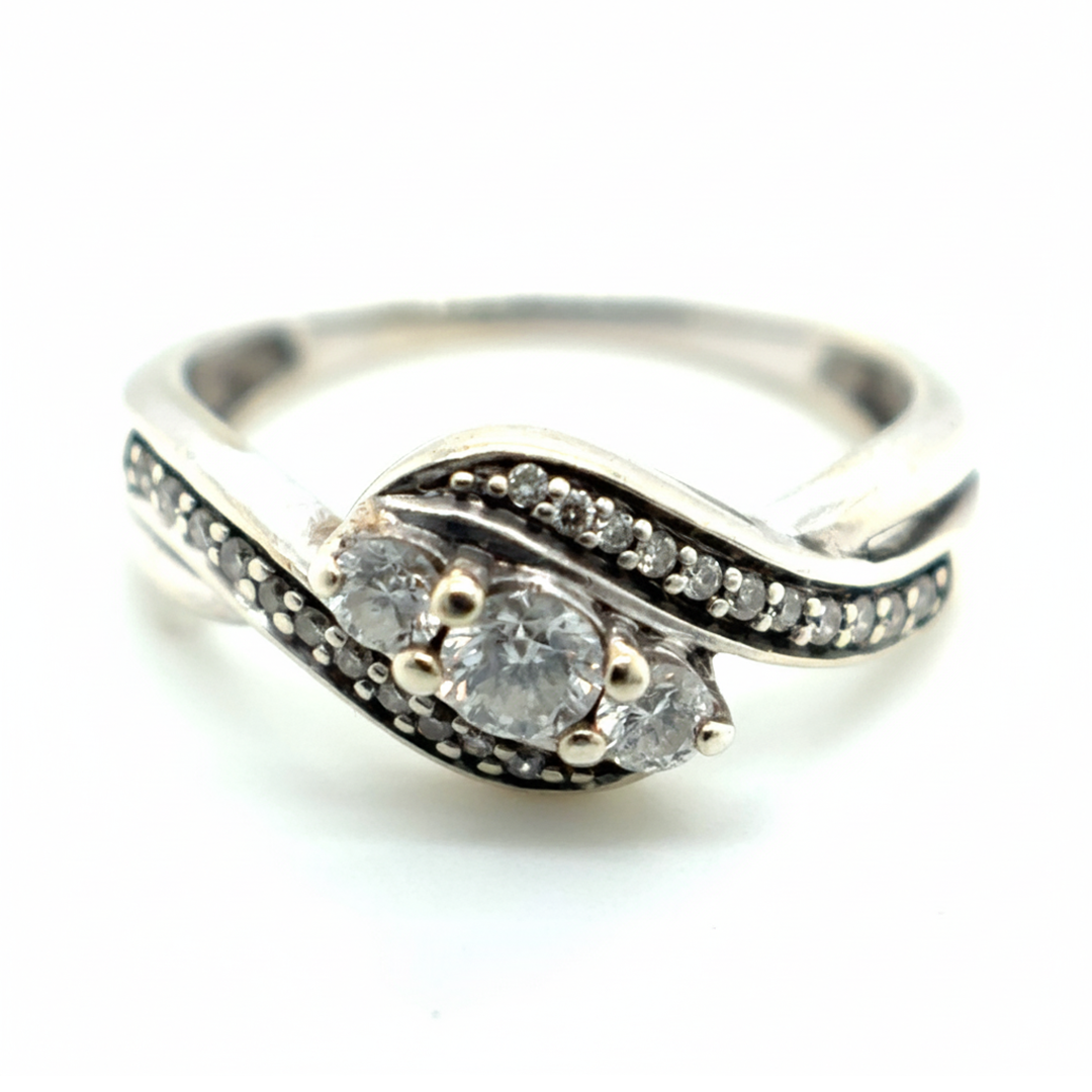 9ct White Gold Diamond Twist Ring