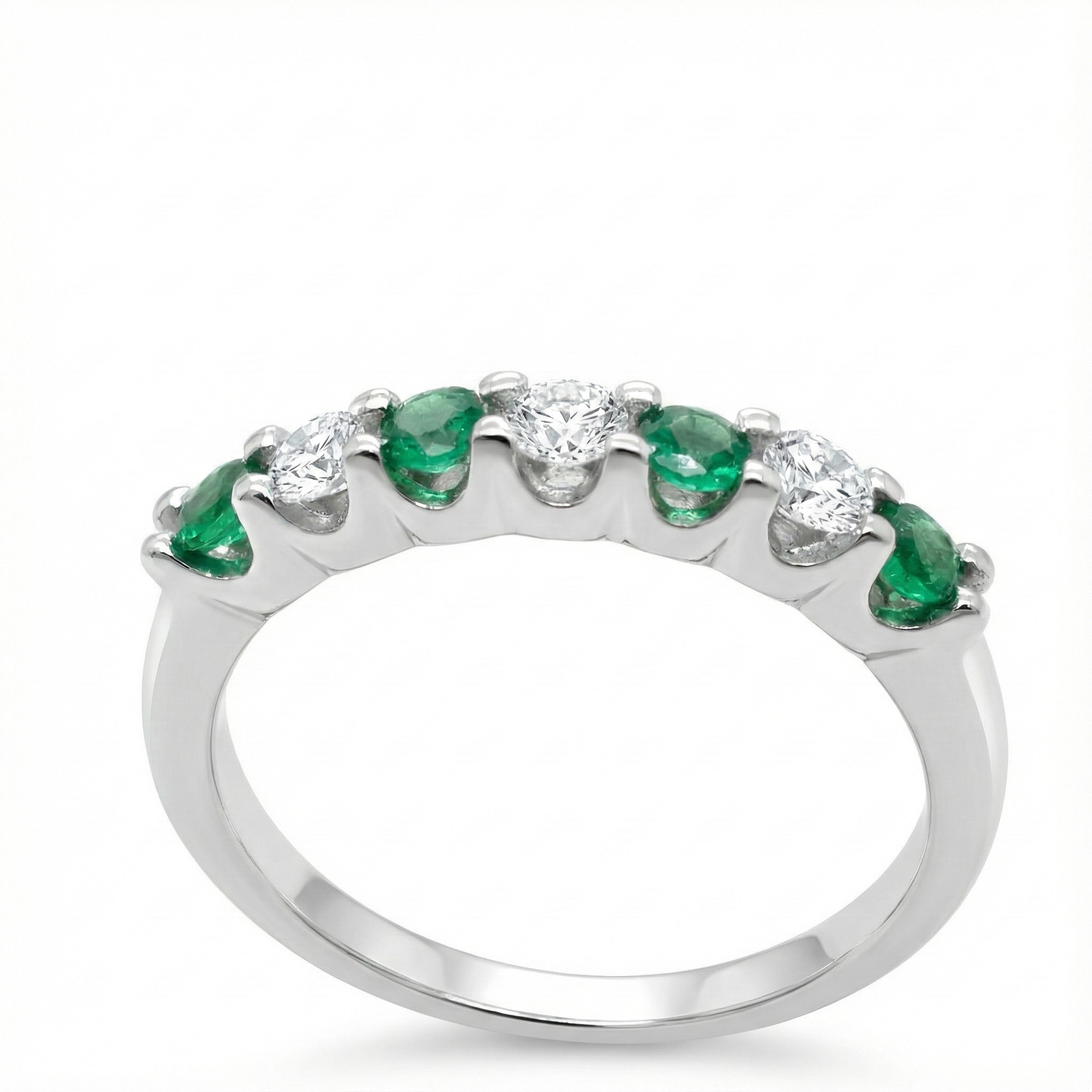 14ct White Gold Emerald And Diamond 7 Stone Ring