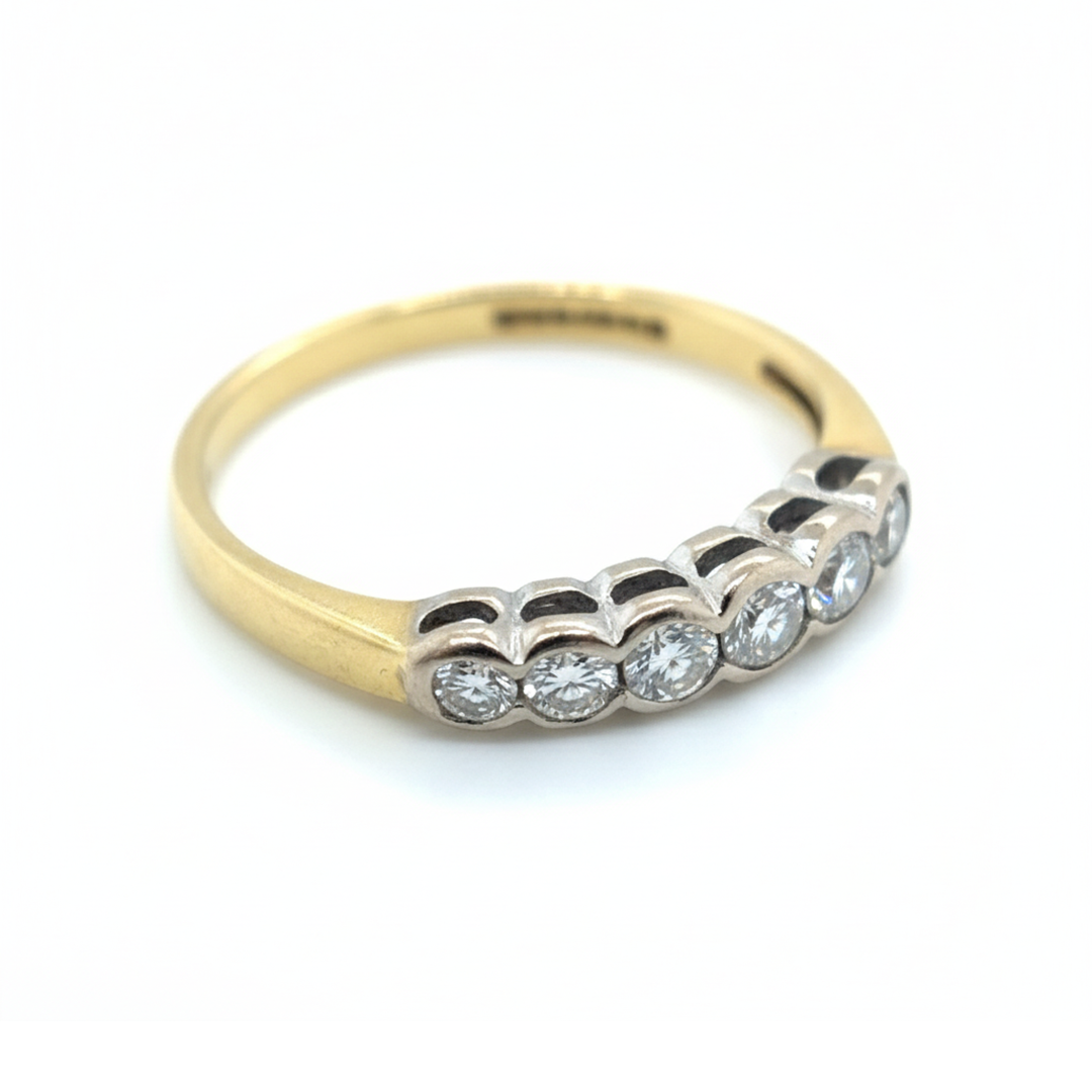 18ct Yellow Gold Diamond Ring