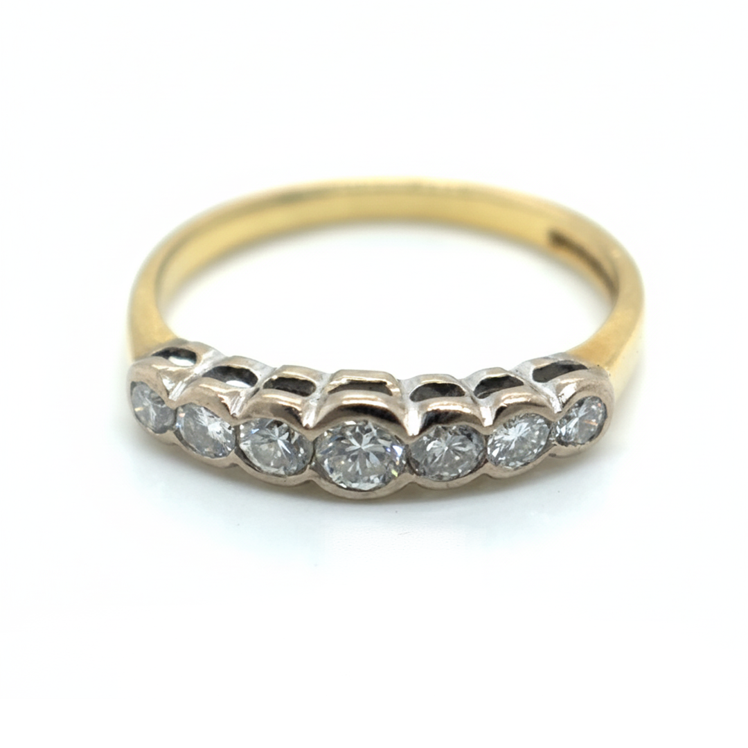 18ct Yellow Gold Diamond Ring