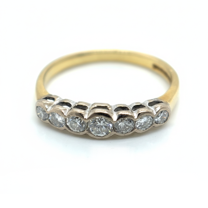 18ct Yellow Gold Diamond Ring