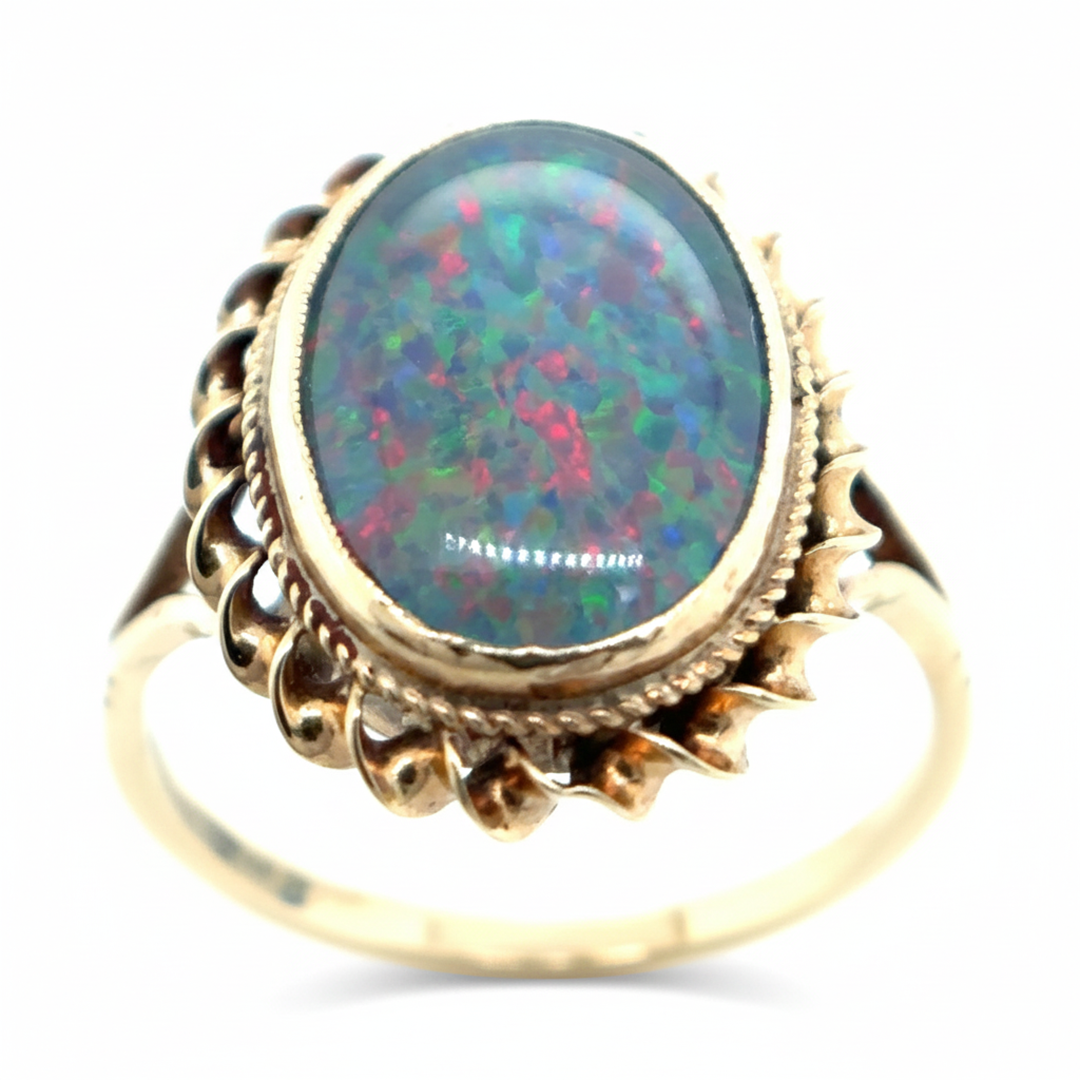 9ct Yellow Gold Doublet Opal Ring