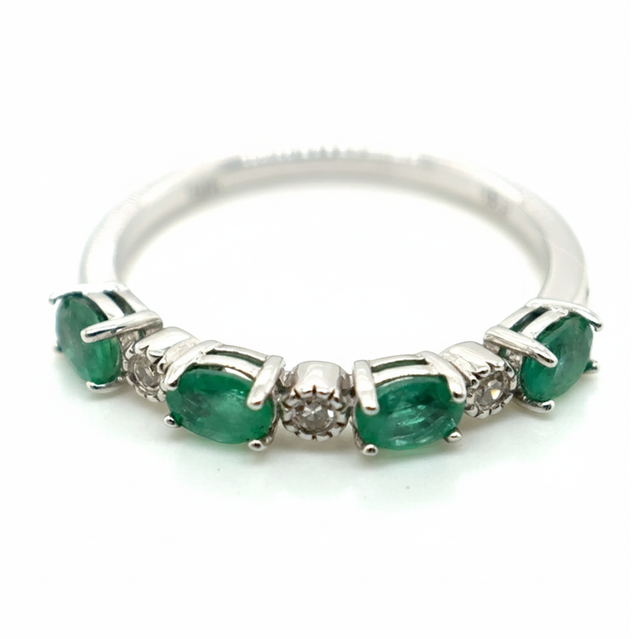 14ct White Gold Emerald And Diamond Ring