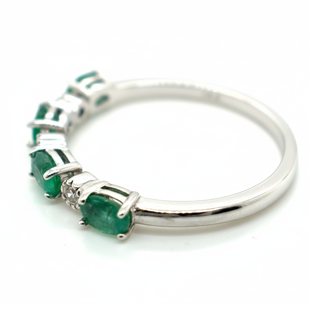 14ct White Gold Emerald And Diamond Ring