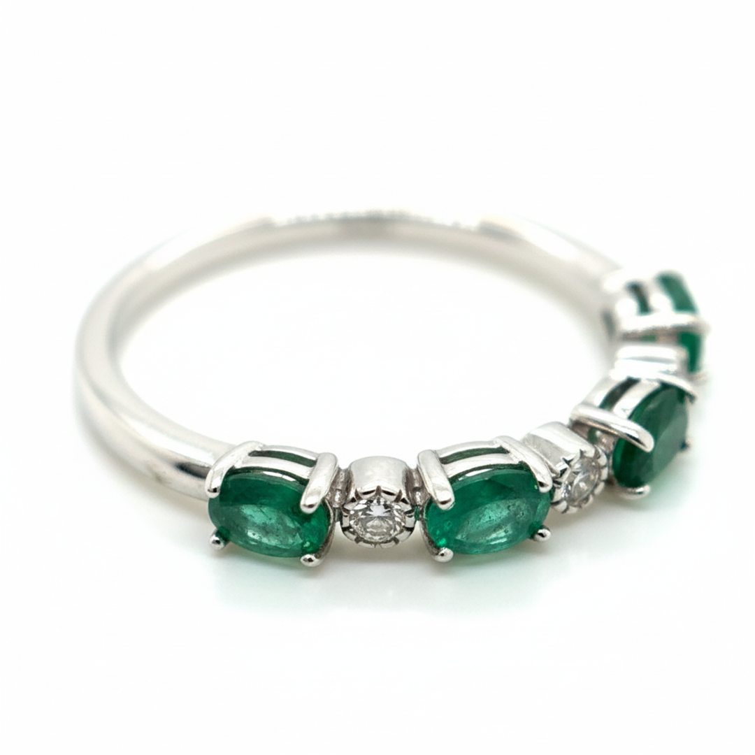 14ct White Gold Emerald And Diamond Ring