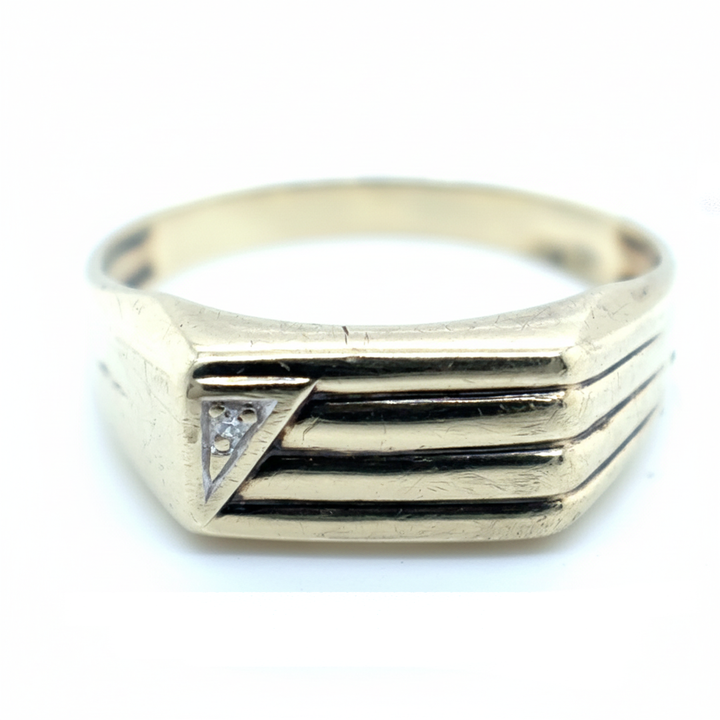 9ct Yellow Gold Diamond Signet Ring