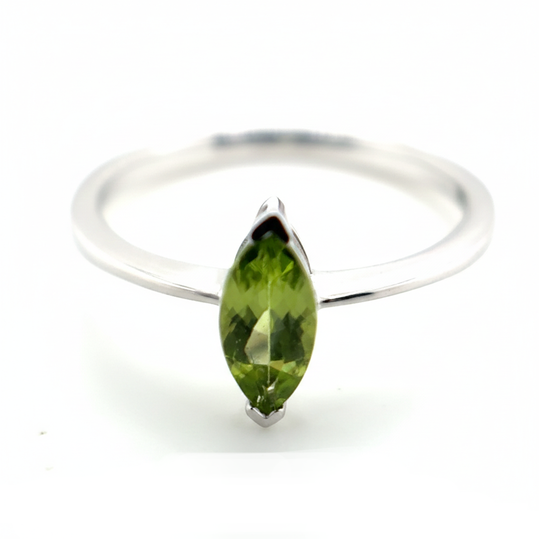 9ct White Gold Marquise Peridot Ring