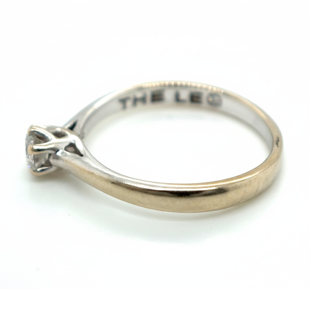 18ct White Gold Diamond Ring