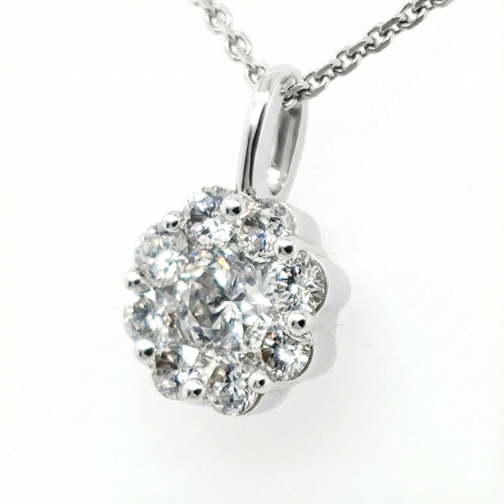 18ct White Gold Diamond Cluster Pendant