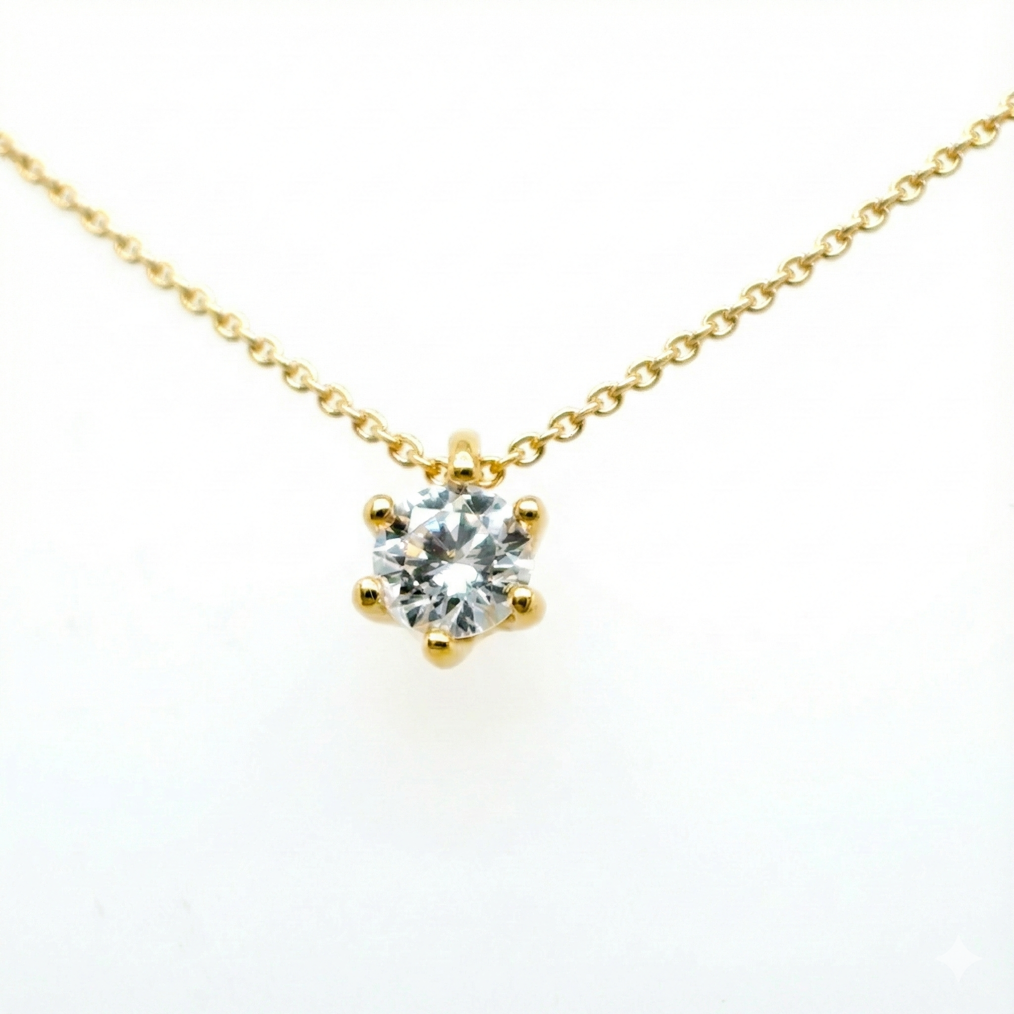 18ct Yellow Gold Diamond Pendant on a 18ct Yellow Gold Belcher Chain