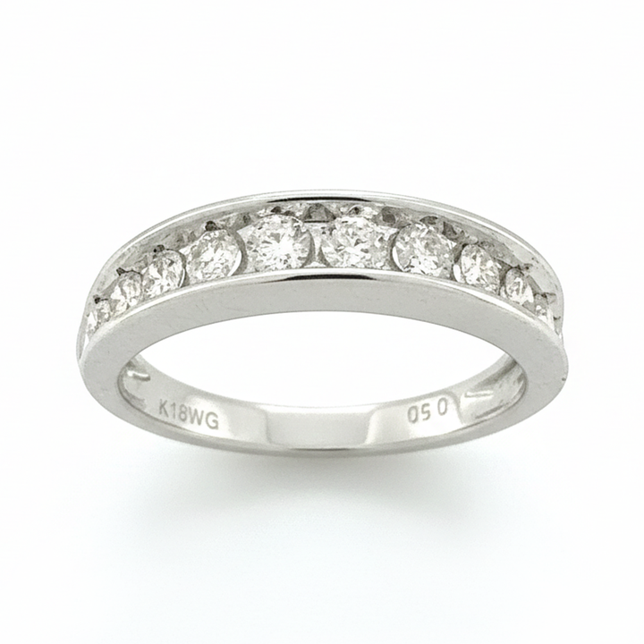18ct White Gold Diamond Ring