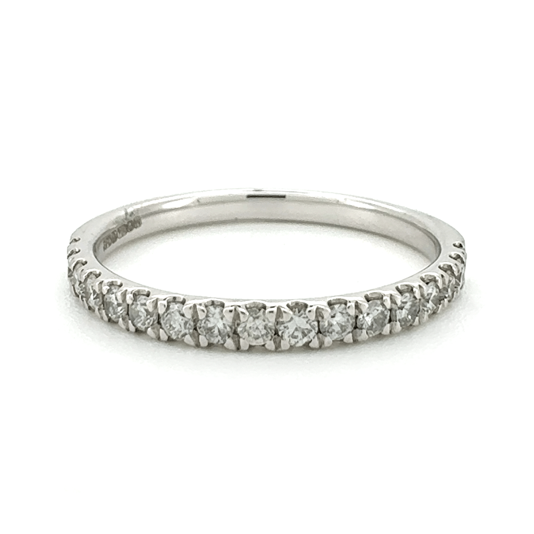 18ct White Gold Diamond Ring