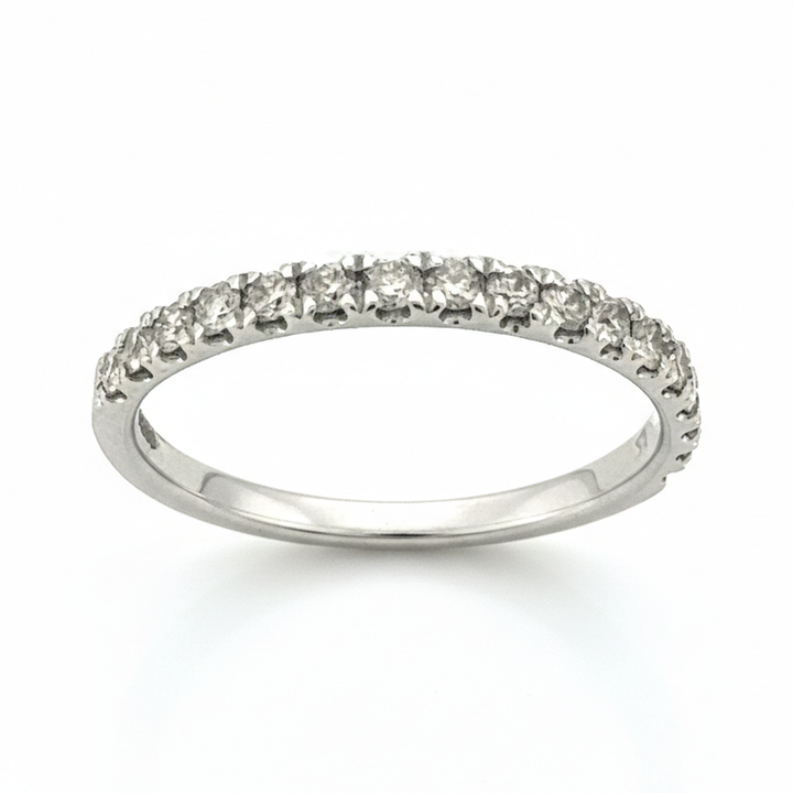 18ct White Gold Diamond Ring