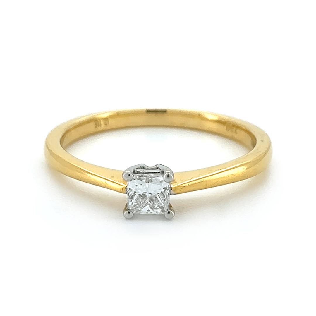 18ct Yellow Gold Diamond Solitaire Ring