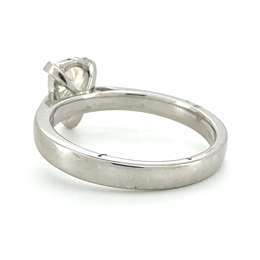 18ct White Gold Diamond Ring