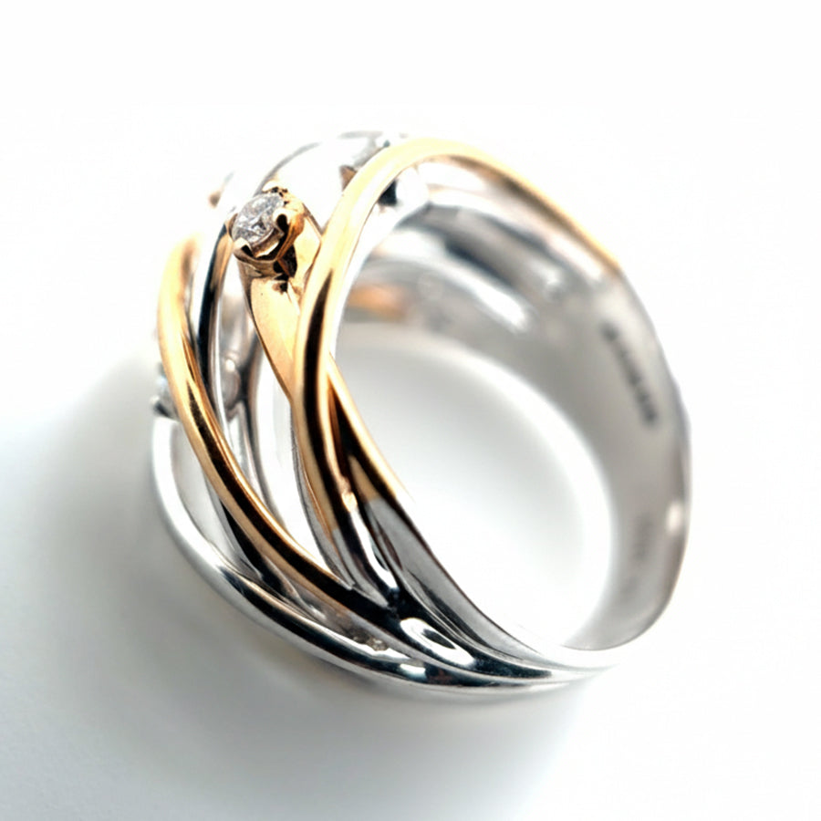 18ct White and Rose Gold ring with 0.25ct Diamond