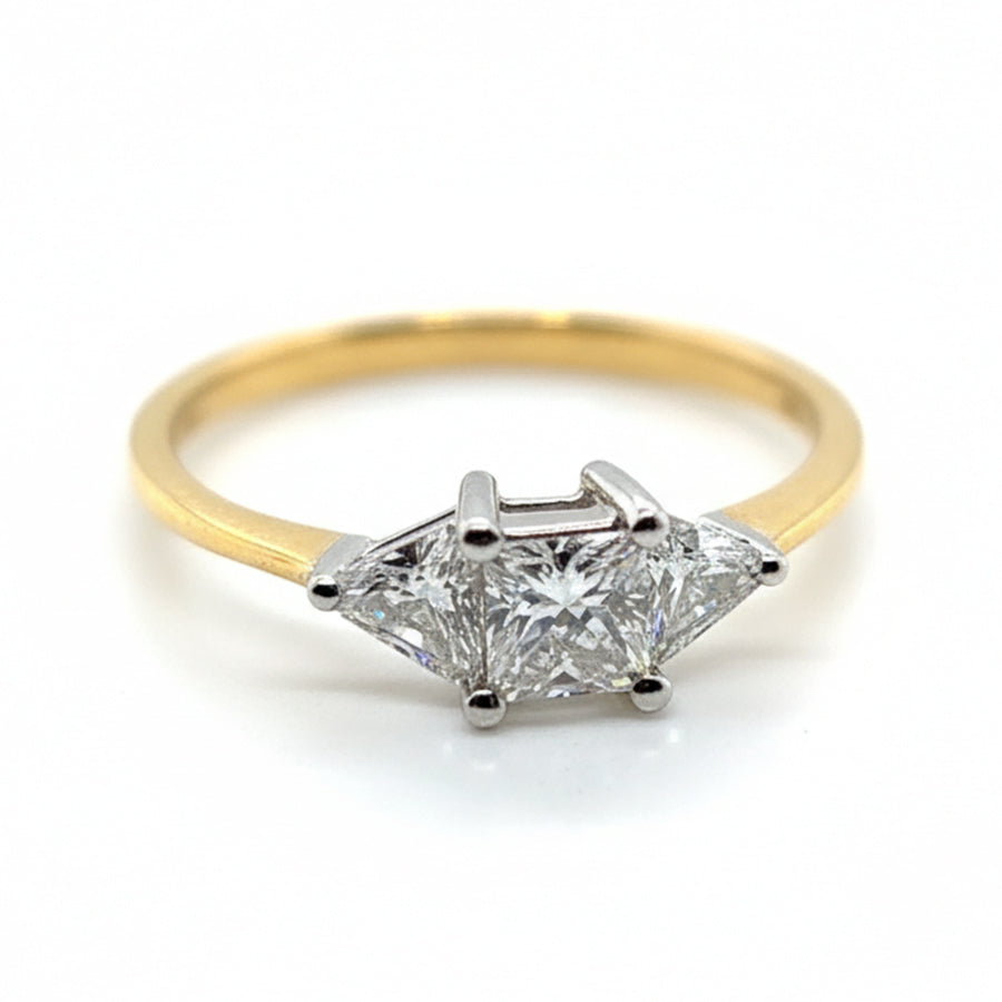 18ct Yellow Gold Princess Cut Diamond with Triangle Cut shoulders