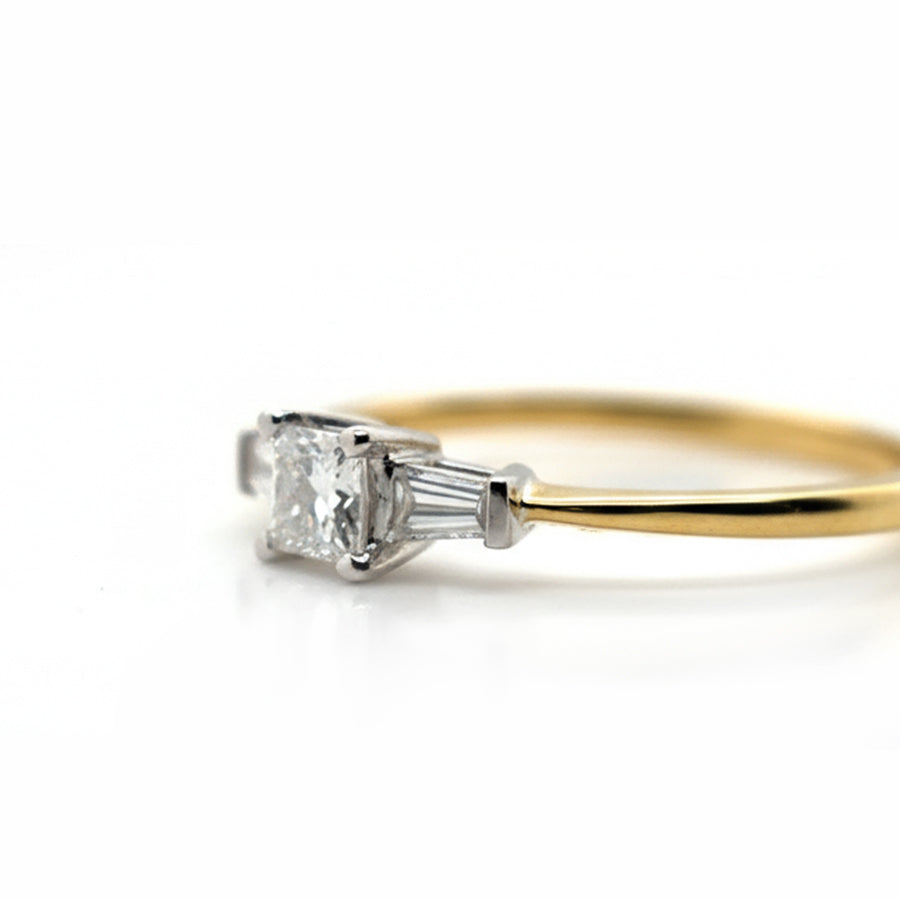 18ct Yellow Gold Princess Cut Diamond with Tapered baguette Shoulders