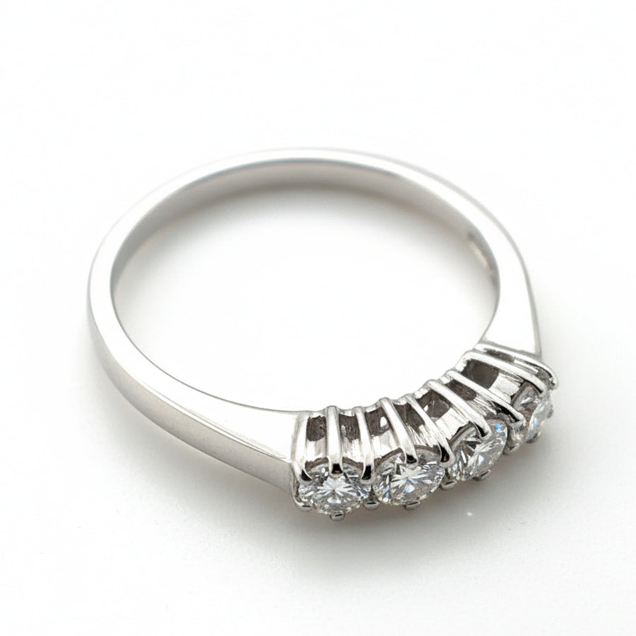 18ct White Gold 4 Round Brilliant Cut Diamond Ring