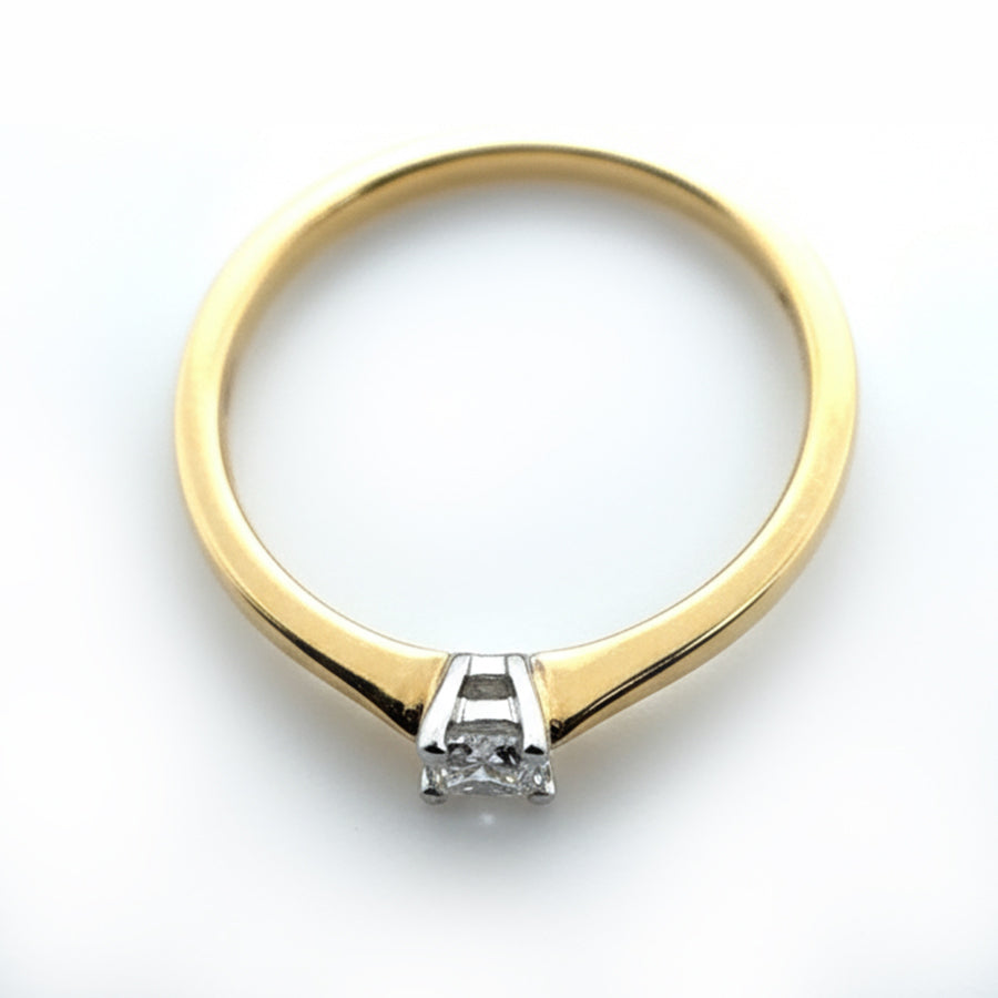 18ct Yellow Gold Solitaire Diamond Ring