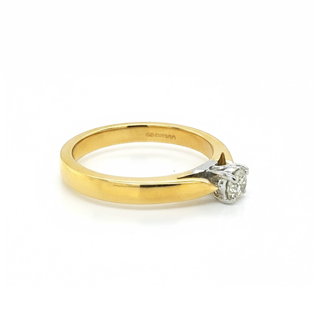 18ct Yellow Gold Round Brilliant Cut Diamond Solitaire Ring