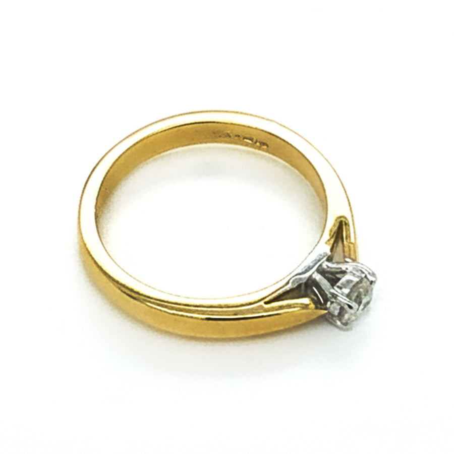 18ct Yellow Gold Round Brilliant Cut Diamond Solitaire Ring
