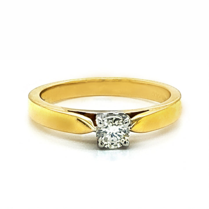18ct Yellow Gold Round Brilliant Cut Diamond Solitaire Ring