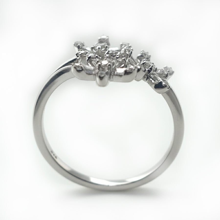 18ct White Gold 3 Flower Diamond Ring