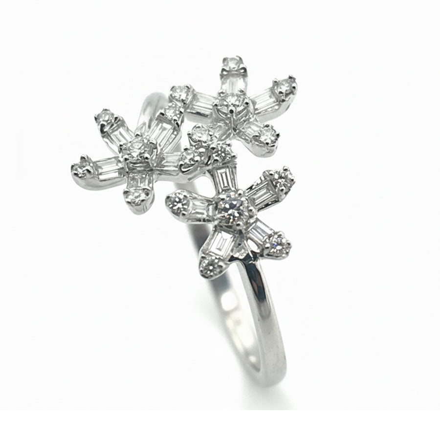 18ct White Gold 3 Flower Diamond Ring