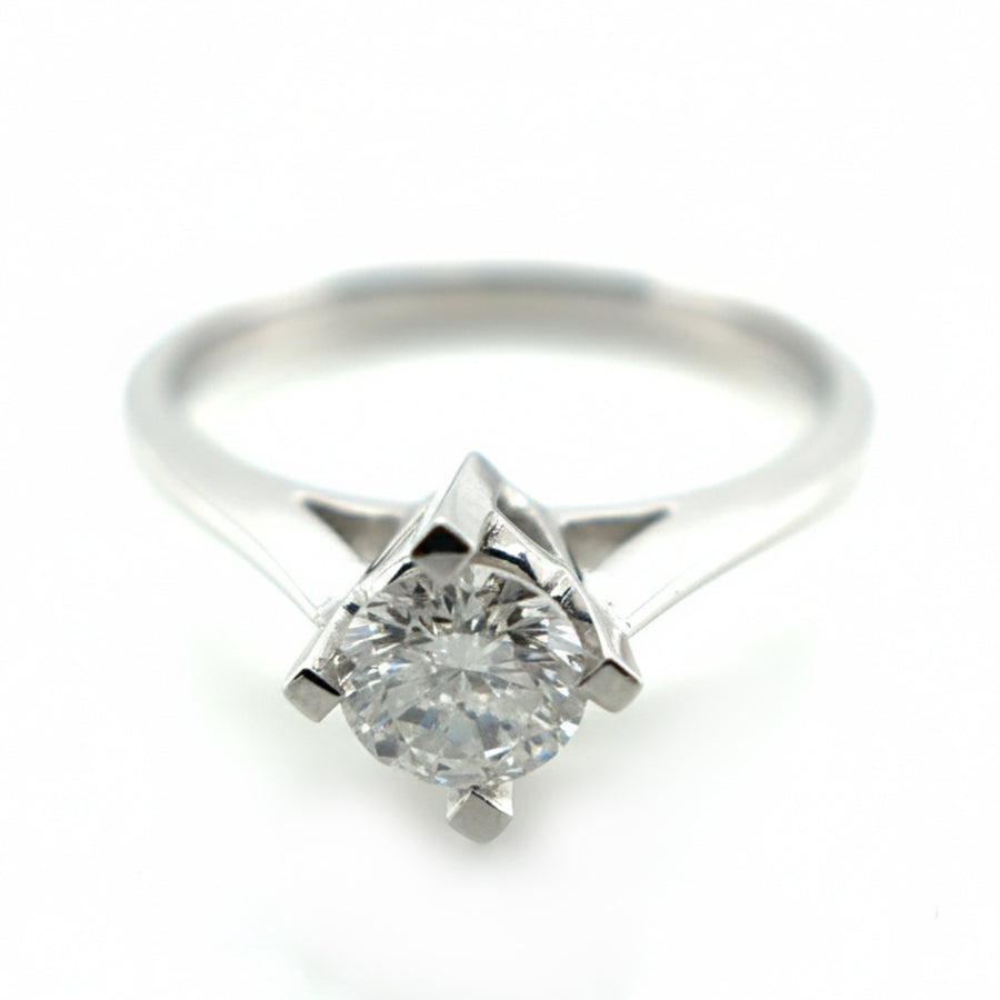 18ct White Gold Round Brilliant Cut Diamond Solitaire Ring