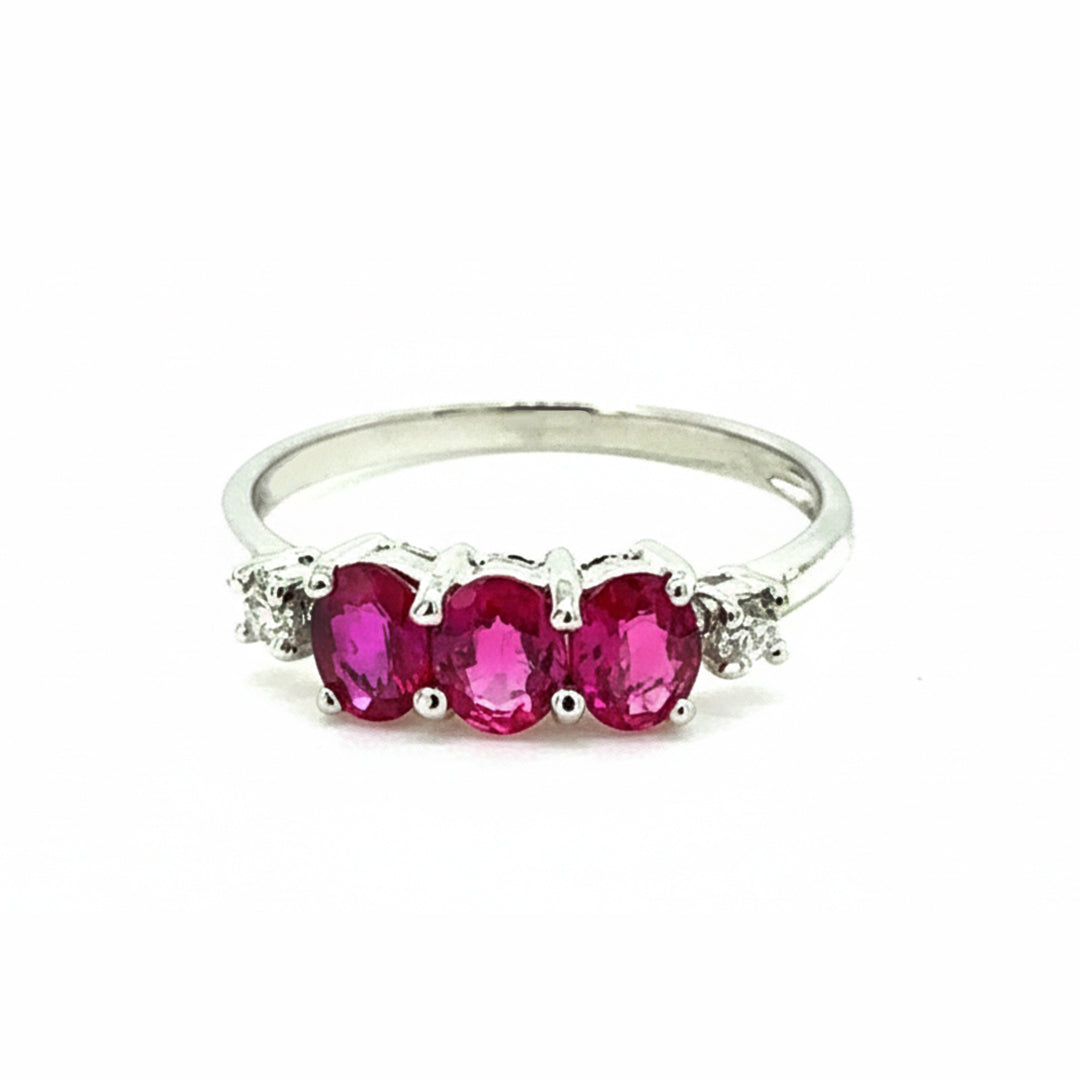 18ct White Gold Ruby And Diamond 5 Stone Ring