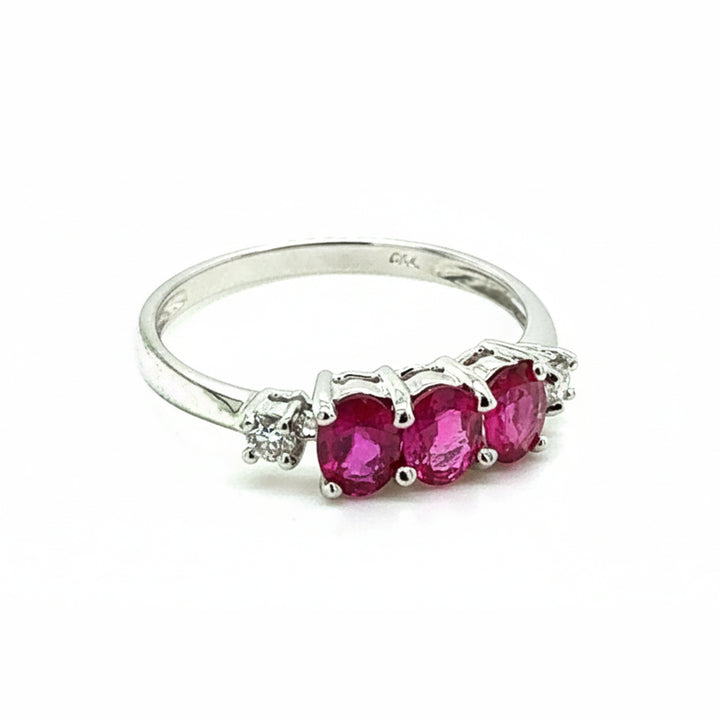 18ct White Gold Ruby And Diamond 5 Stone Ring