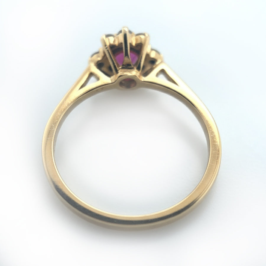 18ct Yellow Gold Ruby And Diamond Cluster Ring