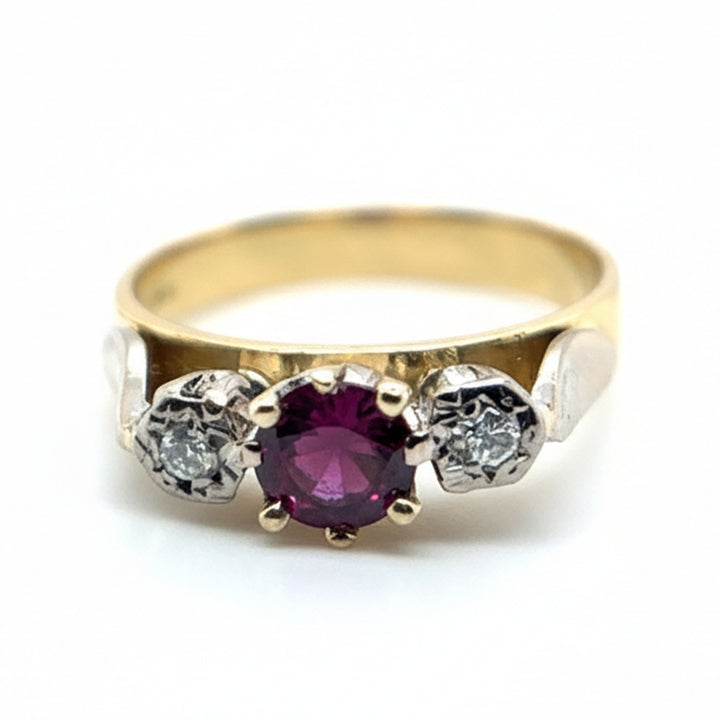 18ct Yellow Gold Ruby And Diamond 3 Stone Ring
