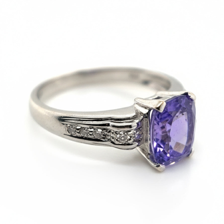 18ct White Gold Tanzanite And Diamond Ring