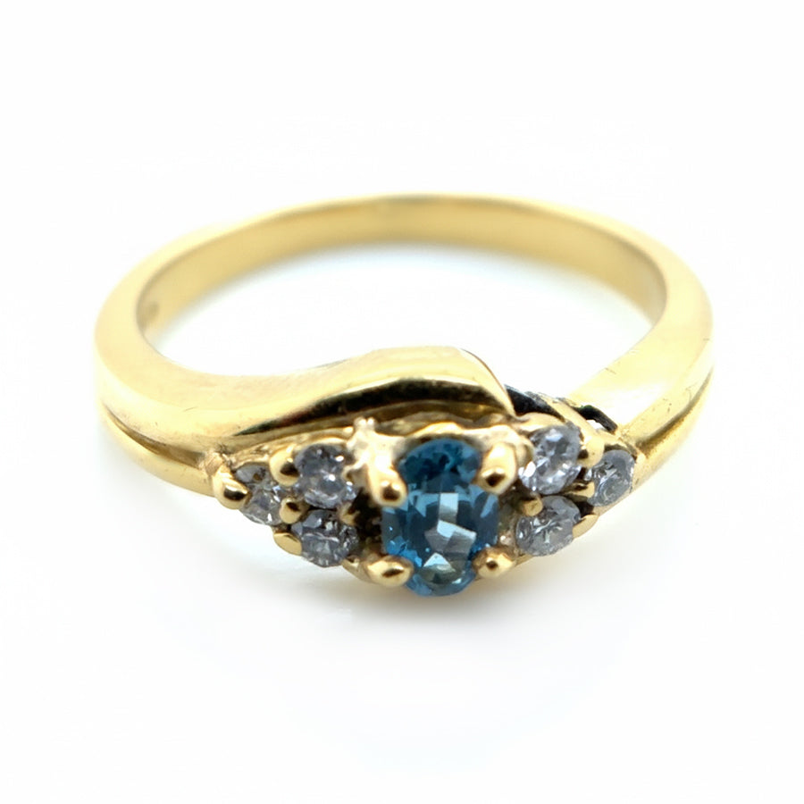 18ct Yellow Gold Blue Topaz And Diamond Ring
