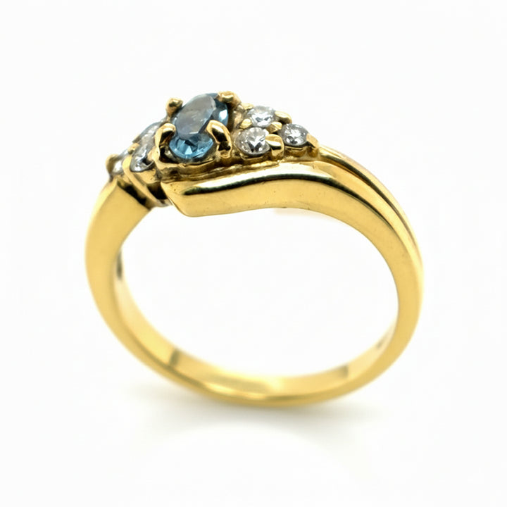 18ct Yellow Gold Blue Topaz And Diamond Ring