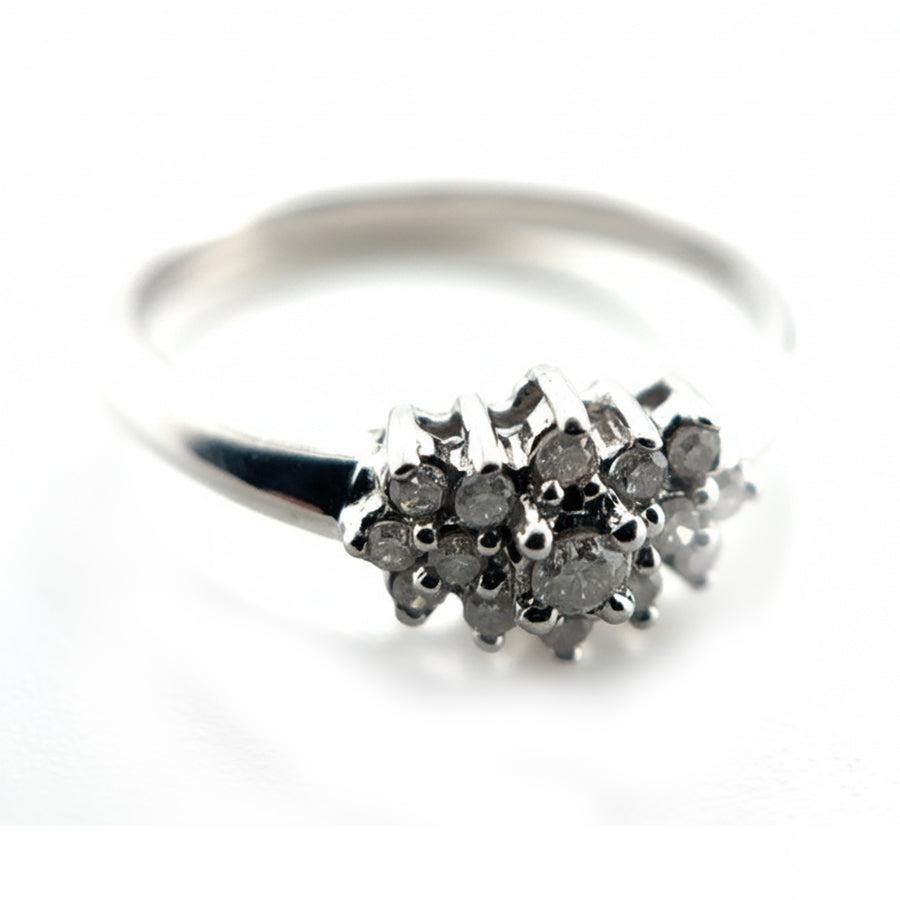 18ct White Gold Diamond Ring