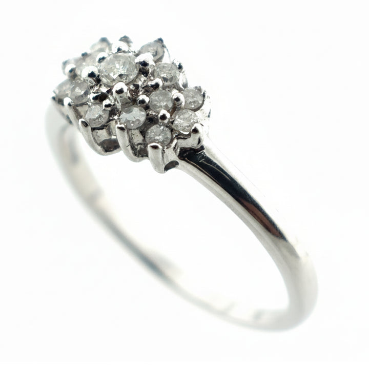 18ct White Gold Diamond Ring
