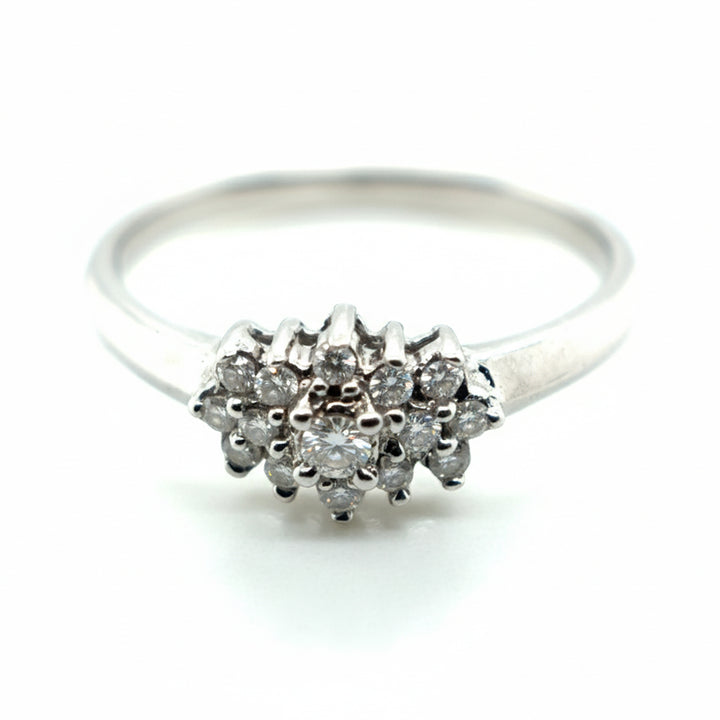 18ct White Gold Diamond Ring