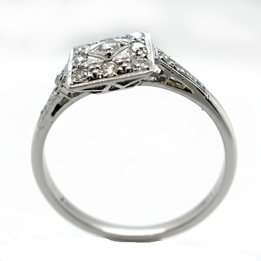 18ct White Gold Art Deco Style Diamond Ring