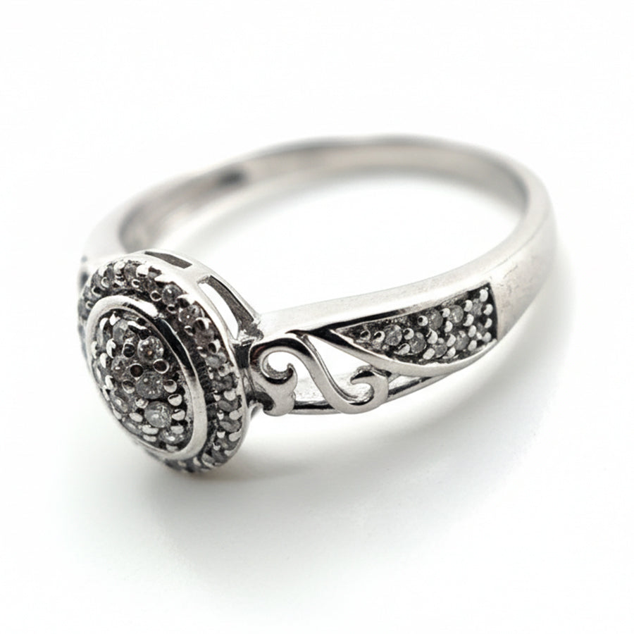 9ct White Gold Fancy Ring
