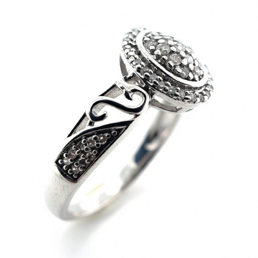 9ct White Gold Fancy Ring