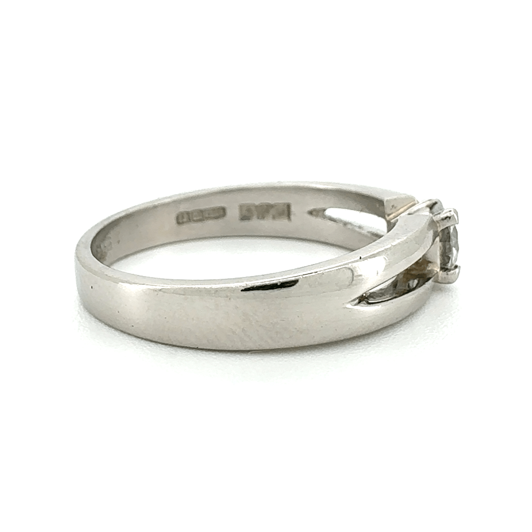 Platinum Diamond Ring