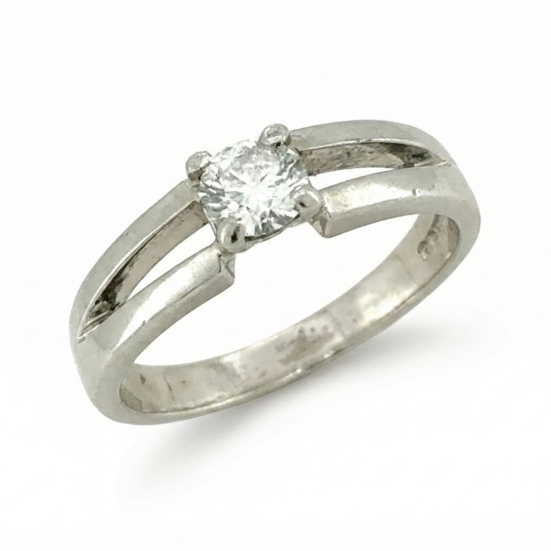 Platinum Diamond Ring