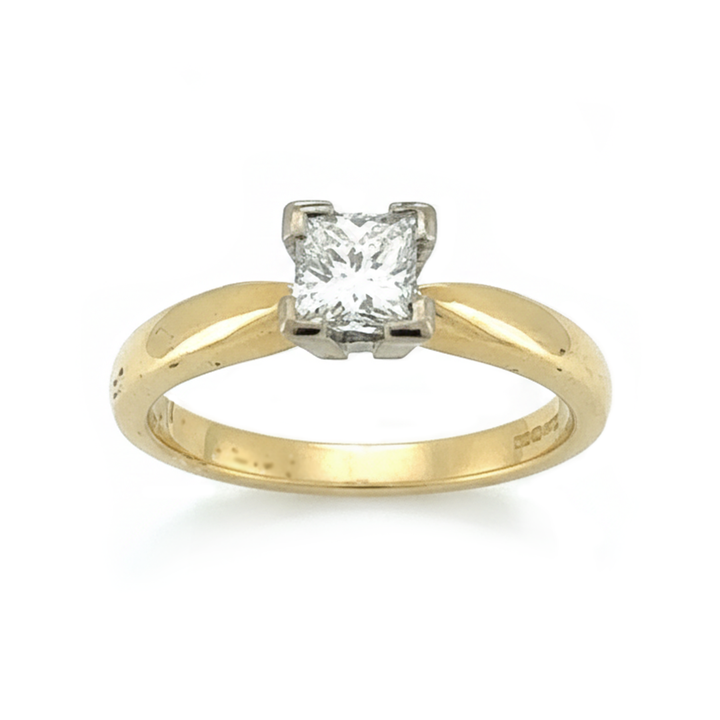 18ct Yellow Gold Diamond Ring