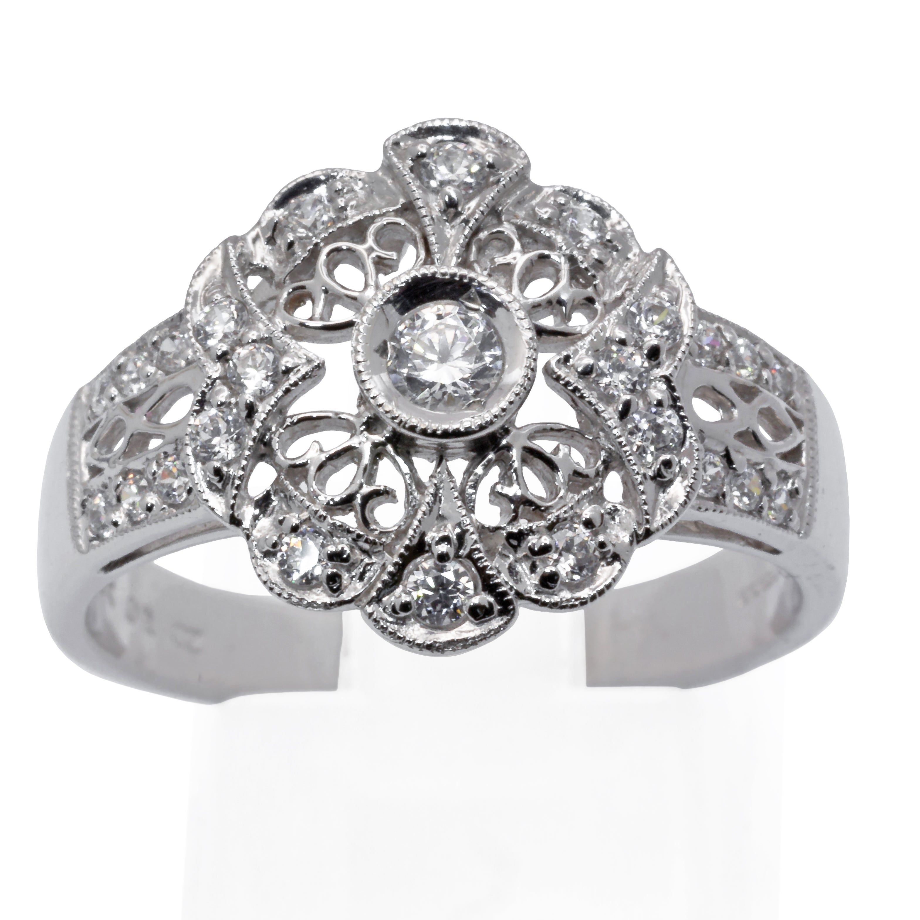 A 14ct white gold cubic zirconia ring