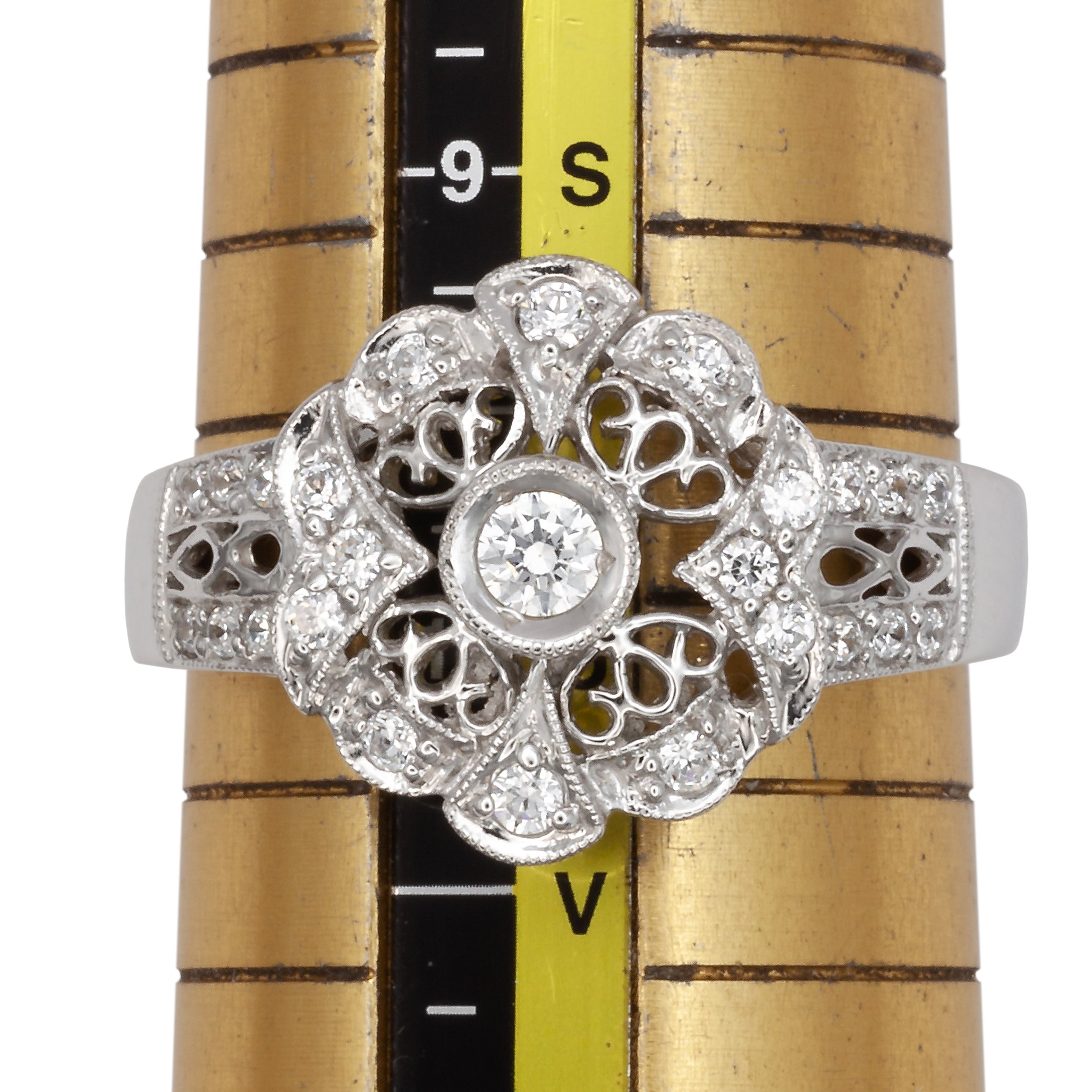 A 14ct white gold cubic zirconia ring
