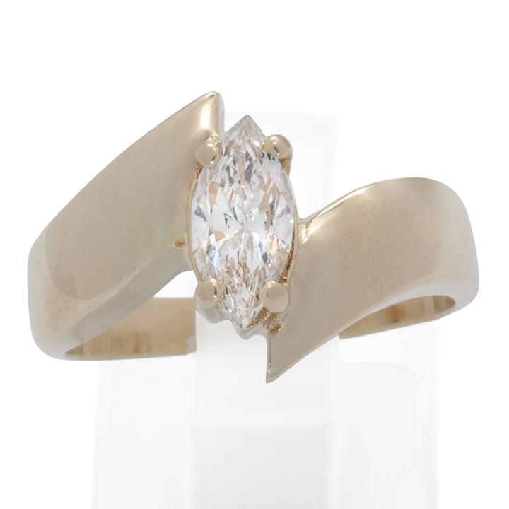 A 14ct gold diamond ring